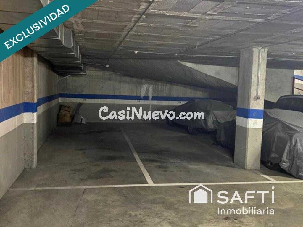 Excelente plaza doble de parking para dos coches grandes en Av. Constitución.