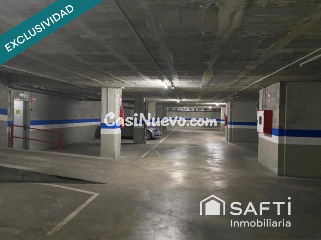 Excelente plaza doble de parking para dos coches grandes en Av. Constitución