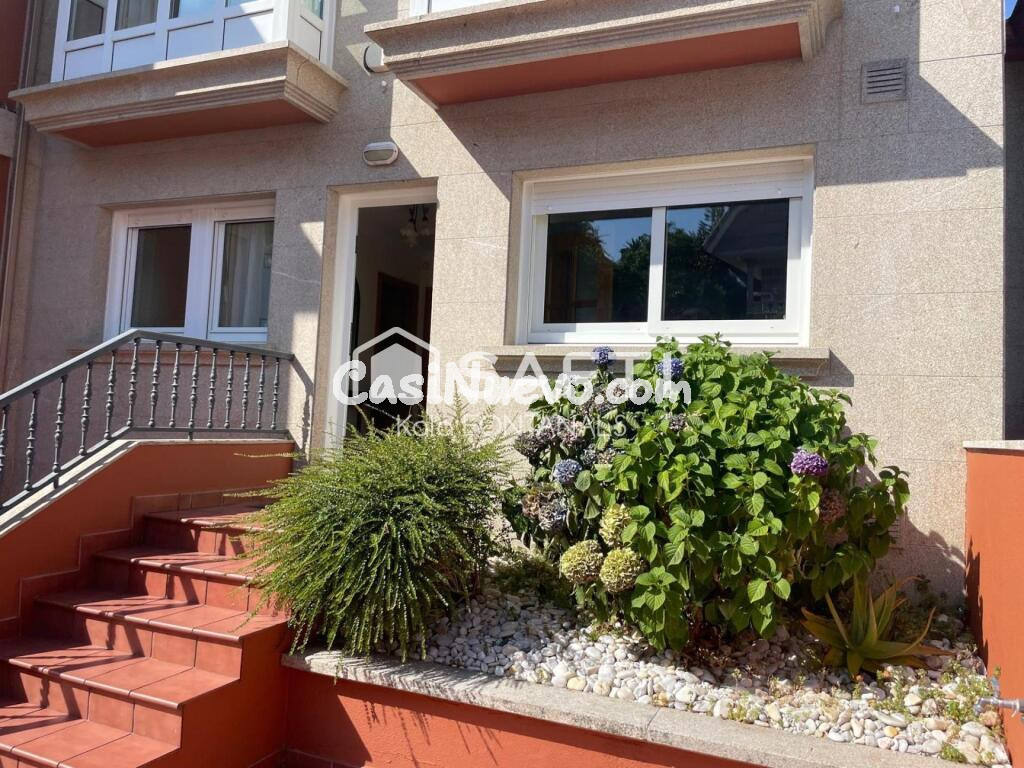 Casa en venta en Urbanización Miraflores, Sanxenxo