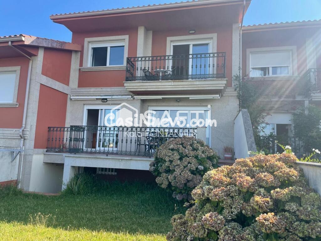 Casa en venta en Urbanización Miraflores, Sanxenxo