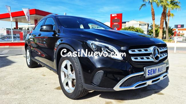 Mercedes GLA 180 *GPS*Piel*LED* '19