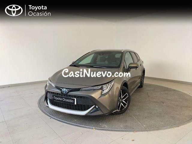Toyota Corolla Touring Sports 180h Trek '19