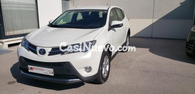 TOYOTA - RAV4 -  2.0 D-4D 2WD Active