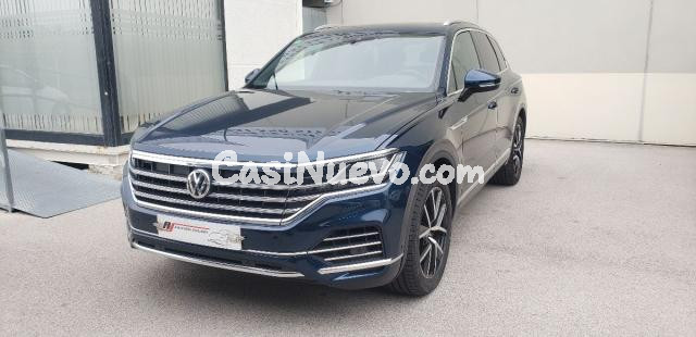 VOLKSWAGEN - Touareg - Premium 3.0 V6 TDI 210 kW4MOTION Tiptronic 8 vel.