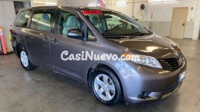 Toyota Sienna 3.5L V6 FWD L