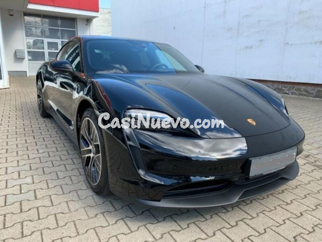 PORSCHE - Taycan