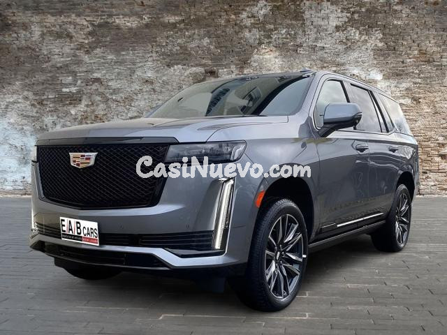 CADILLAC - SPORT LUXURY AWD