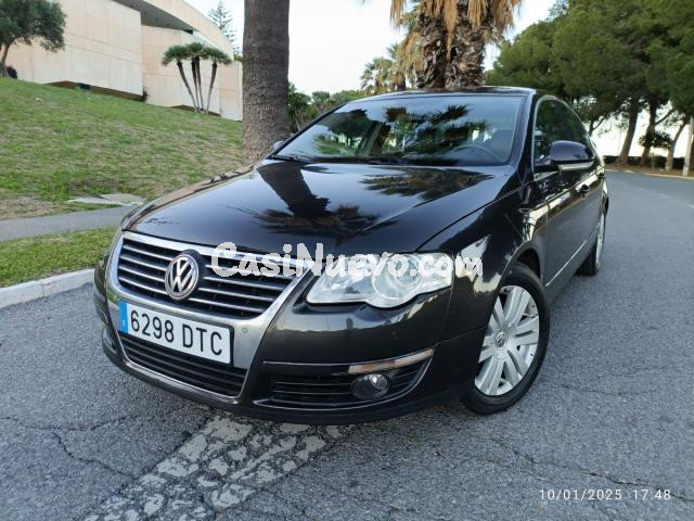 VOLKSWAGEN - Passat - 2.0 TDI DPF Comfortline