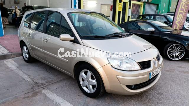 RENAULT - Grand Scénic - Dynamique 1.5 dCi 105 CV eco2