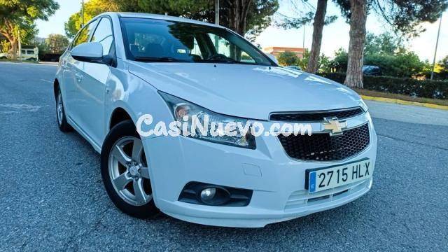 CHEVROLET - Cruze - 4p 1.6 16V LS