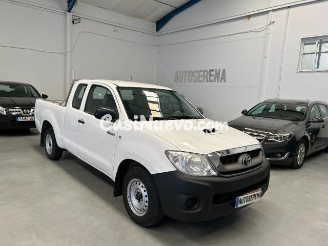 TOYOTA - Hilux - DC 2.5 D-4D 120 CV GX
