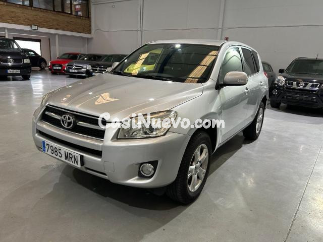 TOYOTA - RAV4 - 2.2 D-4D Active 4x2