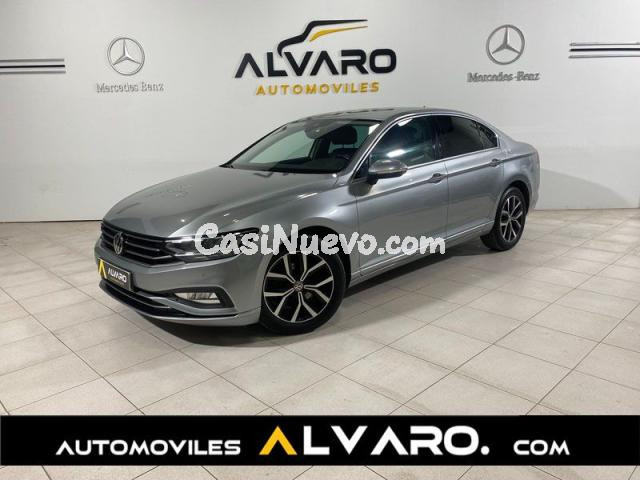 VOLKSWAGEN - Passat - Executive 2.0 TDI 110 kW