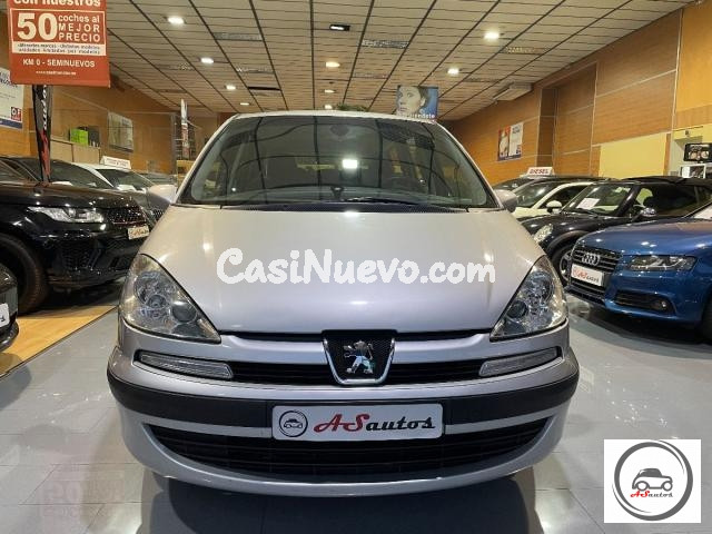 PEUGEOT - 807 - ST Pack 2.0 HDi 110