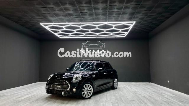 MINI - Mini - Cooper SD 5 puertas Aut.