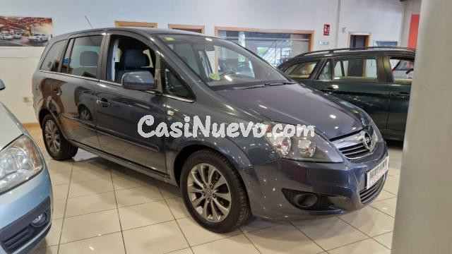 OPEL - Zafira -