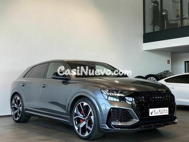 AUDI - Q8 - RS