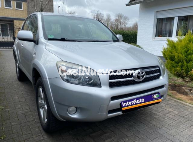 TOYOTA - RAV4 - 2.2 D-4D 136CV DPF Luxury