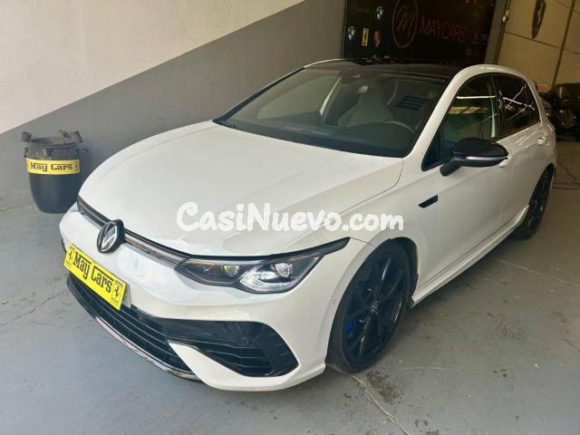 VOLKSWAGEN - Golf - R32