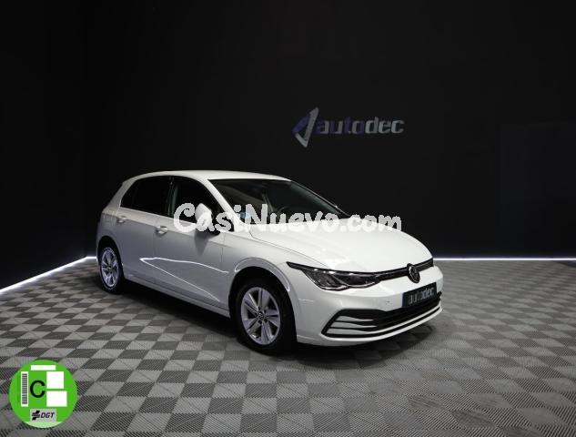 VOLKSWAGEN - Golf