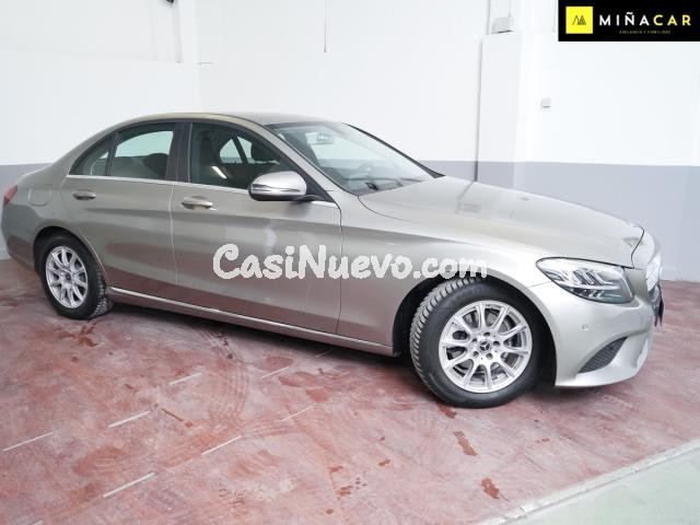 MERCEDES - Clase C -180d business solution