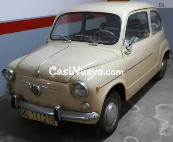 SEAT 600 D joya clasica con 55 años mimado