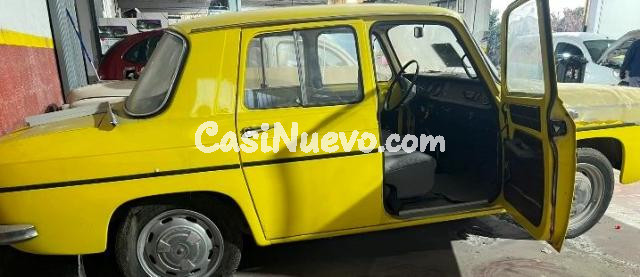 RENAULT R8 normal 4 faros, no Renault 8 TS