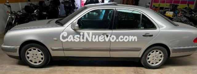 MERCEDES - Clase 300 E300 Diesel elegance pocos kmts