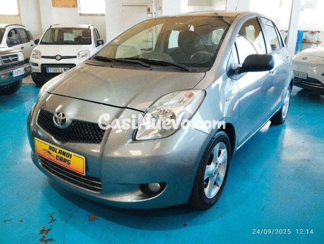 TOYOTA - Yaris - 1.0 5p.