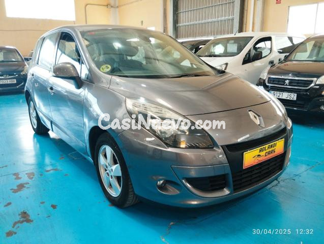RENAULT - Scénic - 1.5 dCi 110CV Confort