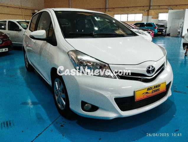 TOYOTA - Yaris
