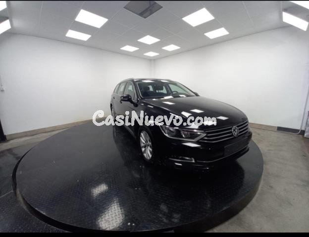 VOLKSWAGEN - Passat Variant - Passat Var. 1.6 TDI Trendline BlueMotion