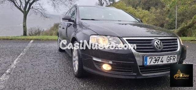 VOLKSWAGEN - Passat Variant - 2.0 TDI DPF Highline