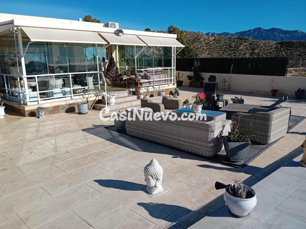 Vivienda unifamiliar aislada en planta baja destinada a vivienda.