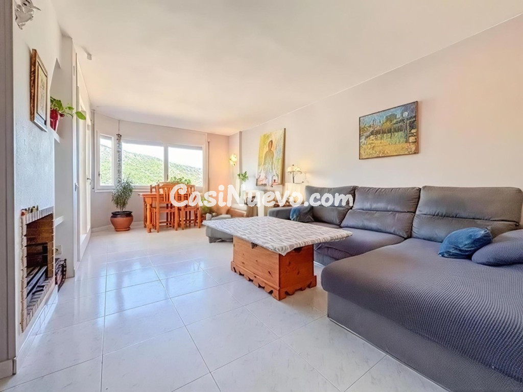 Vive el equilibrio perfecto entre la naturaleza, la comodidad y la vida urbana en nuestra casa en Teiá. ¡Tu hogar ideal te espera!