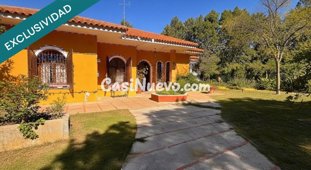 Vive a 5 minutos de la ciudad con la tranquilidad de 4800 m² de parcela.