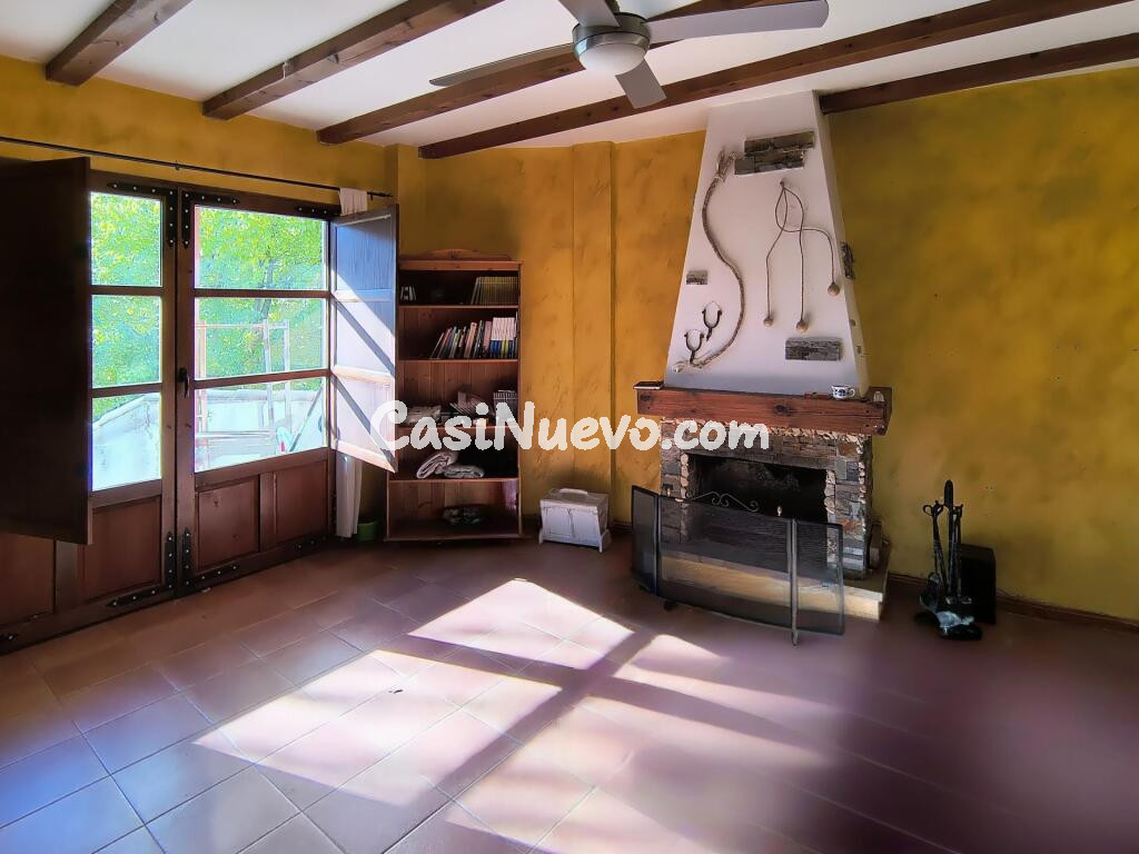 Vive la luz y la calma en el pueblo más blanco de Madrid