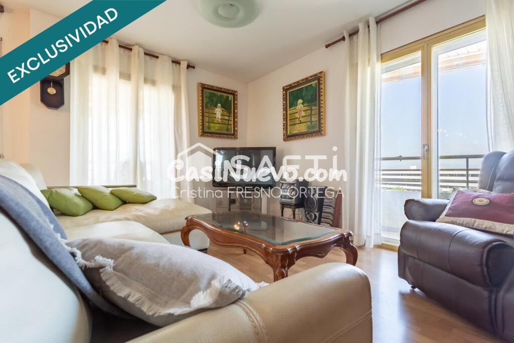 Unión de dos viviendas independientes,unidas para disfrutar como una sola propiedad.