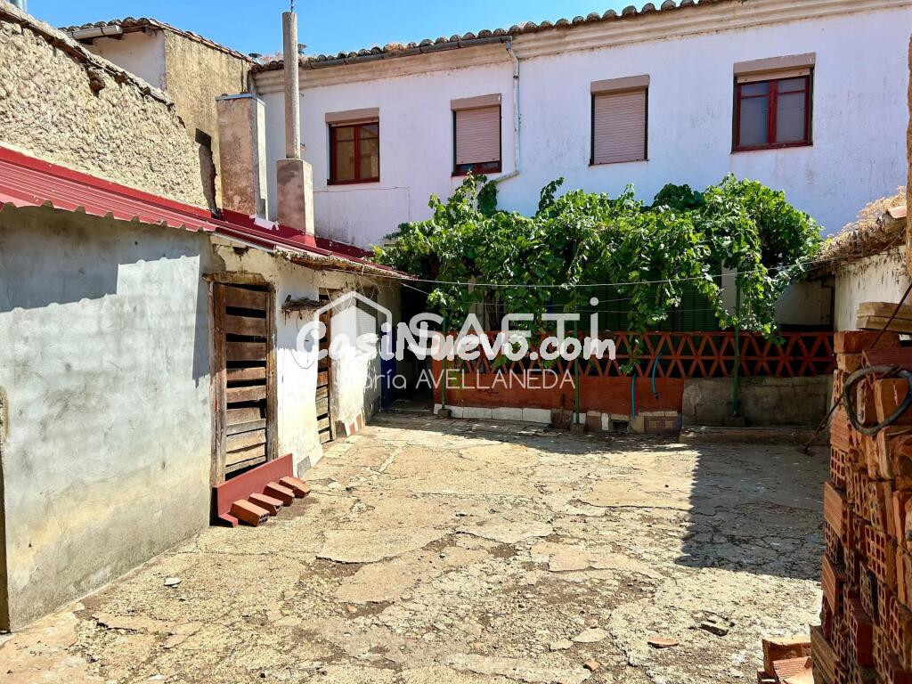 CASA DE PUEBLO A LA VENTA EN VALENCIA DE DON JUAN
