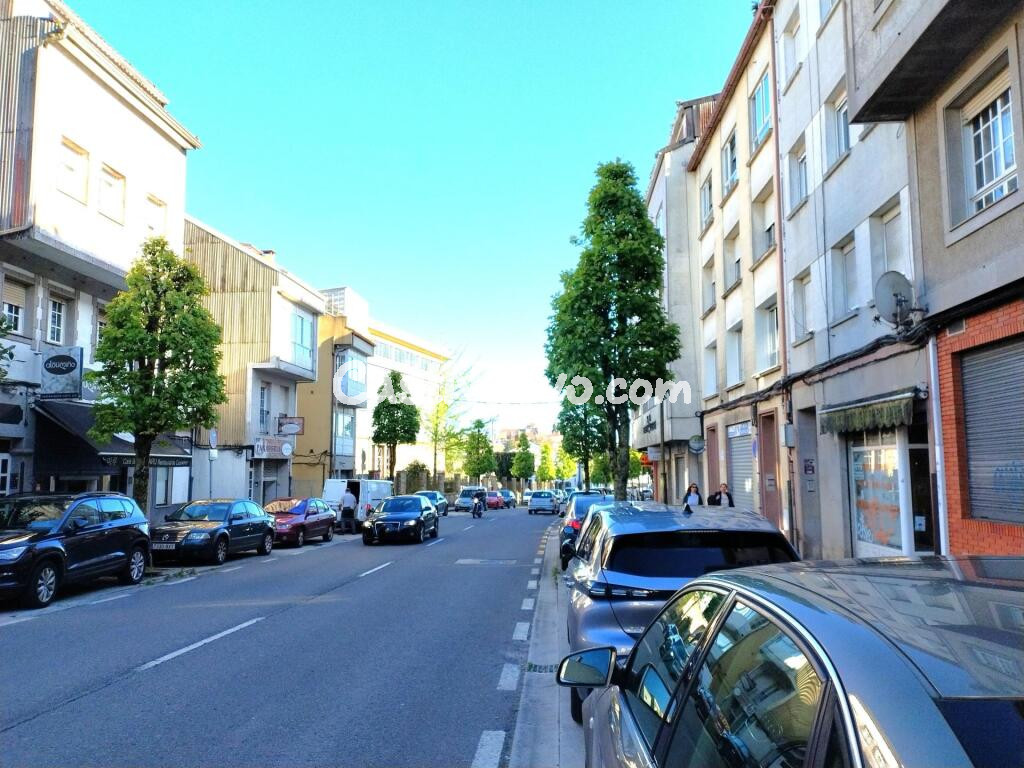 BAJO COMERCIAL EN ALQUILER , BIEN SITUADO Y FACIL ACCESO.