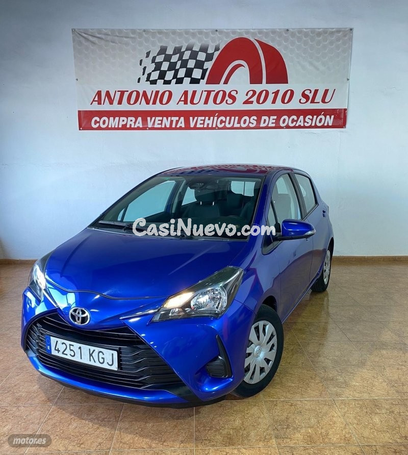 Toyota Yaris TOYOTA YARIS 1500 110 CV de 2017 con 90.000 Km por 11.900 EUR. en Tenerife