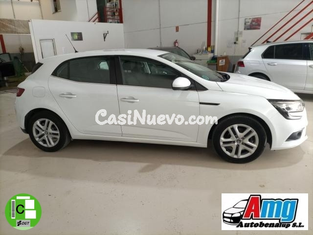 RENAULT - Mégane - Berlina Life Energy dCi 66 kW