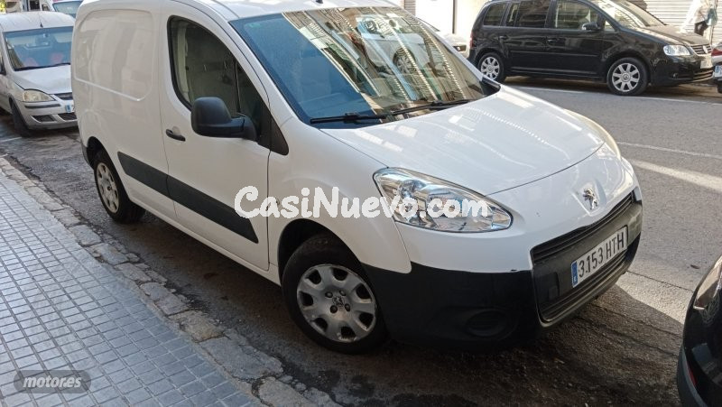 Peugeot Partner FURGON L1 1.6 HDI de 2013 con 234.000 Km por 4.000 EUR. en Alicante