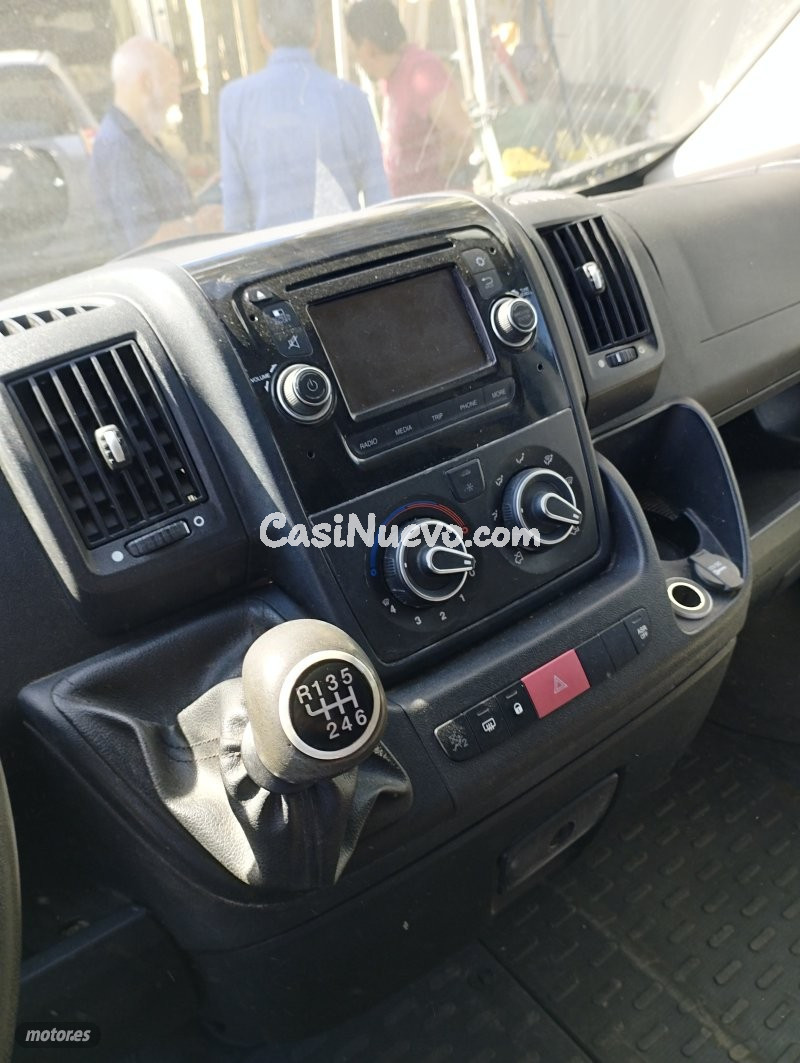 Citroen ë-Jumpy Carga de 2015 con 180.000 Km por 13.100 EUR. en Malaga