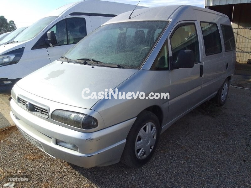 Fiat Scudo 2.0 JTD 110 CV 8 PLAZAS de 2003 con 250.000 Km por 3.800 EUR. en Murcia