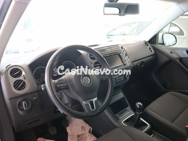 VOLKSWAGEN - Tiguan - 2.0 TDI 140 CV Sport &amp; Style BlueMotion Technology