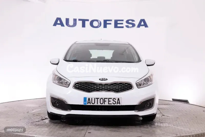 Kia Ceed 1.4 CVVT DRIVE 100CV 5P de 2017 con 139.100 Km por 9.900 EUR. en Madrid