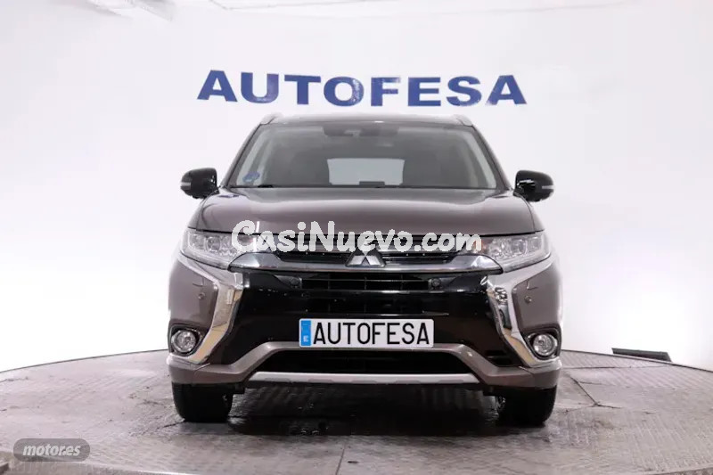 Mitsubishi Outlander 2.0 PHEV KAITEKI AUTO 4WD 203CV 5P # PARKTRONIC de 2017 con 133.700 Km por 17.4...