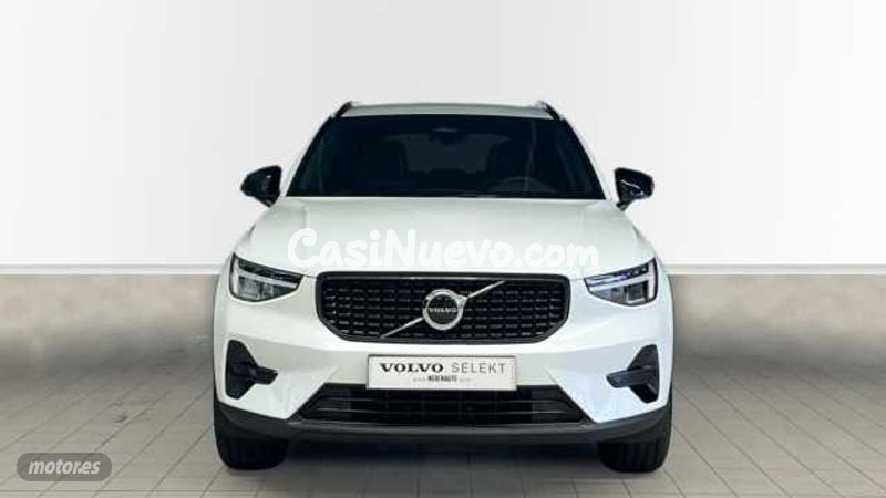 Volvo XC40 2.0 B3 MHEV PLUS DARK DCT 163 5P de 2025 con 6 Km por 40.500 EUR. en A Coruna