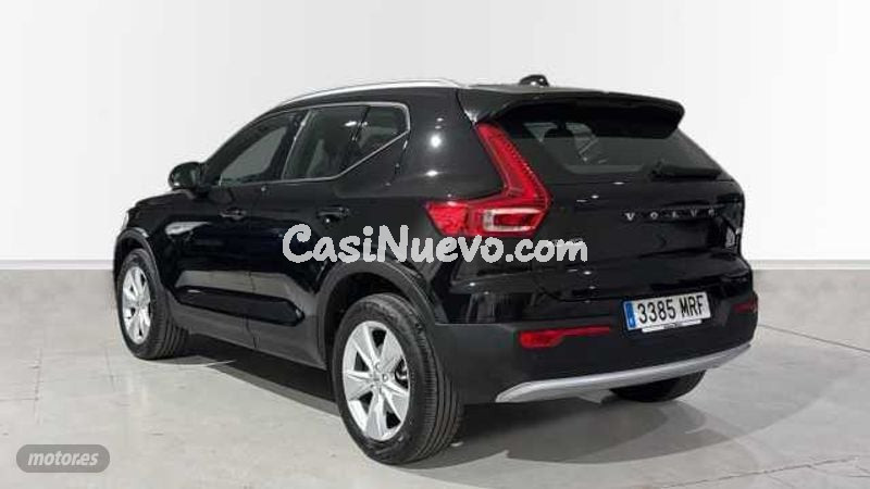 Volvo XC40 2.0 B3 CORE AUTO 5P de 2024 con 28.258 Km por 34.500 EUR. en Alicante